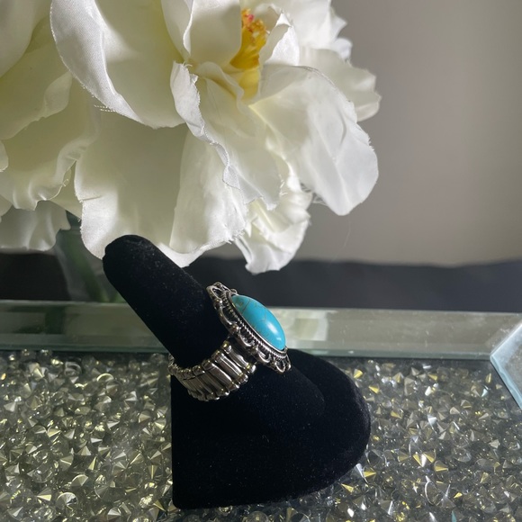 Paparazzi Ring - Picture 2 of 2